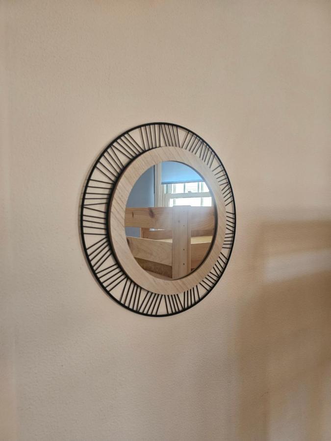 Habitacion Amplia Y Centrica En Piso Compartido A Coruña Kültér fotó